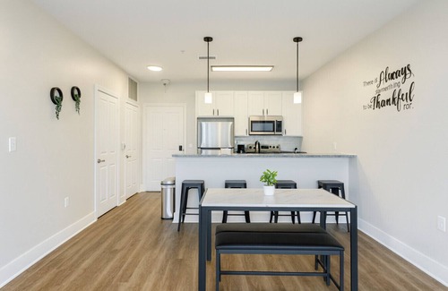 Glen Iris Apartment | Across from UAB | Spacious 2BR Retreat 5th