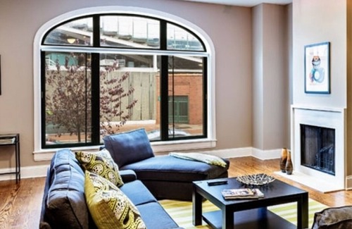 Lakeview Condo | Across From Wrigley Field, Beautiful New 4 Bedroom Featured On Travel Channel!