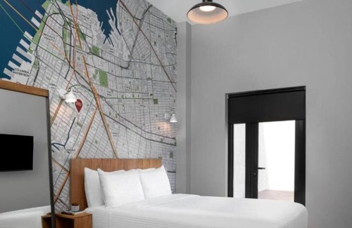 Hiler Hotel | ADA Queen Room at The Baltic Hotel