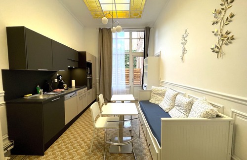 Valenciennes Apartment | Adam aside, the glass roof