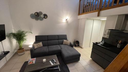 Salon-de-Provence Apartment | Addis