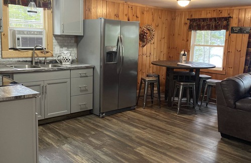 Hadley Cottage | Adirondack Escape on the Great Sacandaga Lake