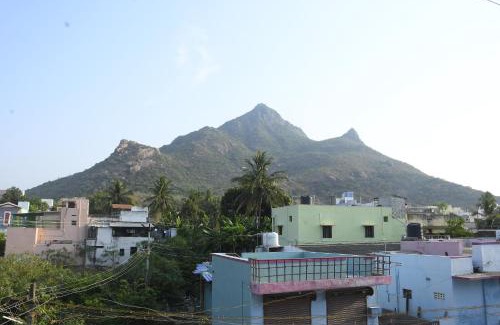 Tiruvannamalai House | Aditya Stay Homes