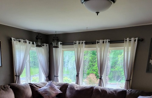 North Lake George House | ADK Retreat with Large Deck and Yard - one Mile to Lake George. Pet Friendly