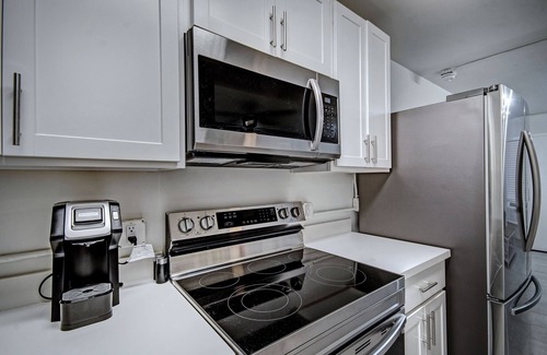 Greater Belhaven Apartment | Admiral Benbow #238