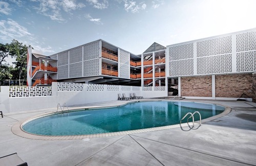 Greater Belhaven Apartment | Admiral Benbow # 255