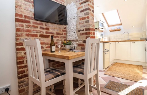 Woodbridge Cottage | ADMIRAL COTTAGE, pet friendly, with a garden in Snape, Suffolk