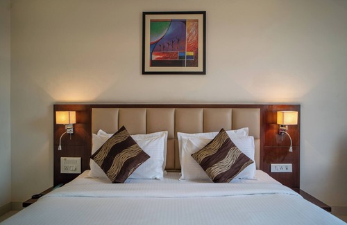 Khanjipeer Hotel | Admire Inn