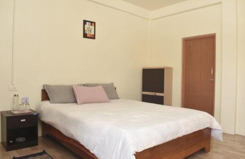 Sohra Bed & Breakfast | Ado Homestay
