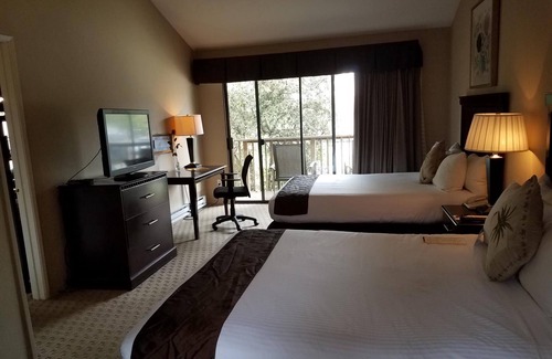 Golden Rectangle Hotel | Adobe Inn