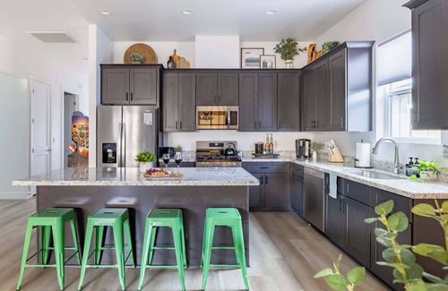 Flagstaff House | Adora Retreat | Pines Getaway & Axe Throwing