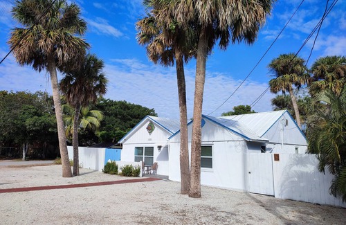 Jensen Beach House | Adorable 1 bedroom apt. close to the intracoastal
