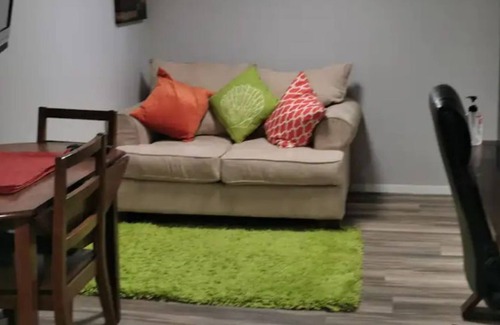 Crescent Heights House | Adorable 4BRM home 5min to Downtown & Free parking