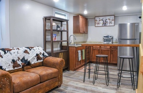 Twin Falls Apartment | Adorable basement apartment in the heart of Twin Falls