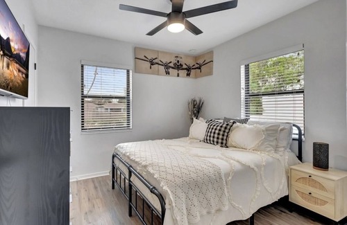 Lake Ida Shores House | Adorable, beach house. Atlantic Ave & beach is just a free golf cart ride away.