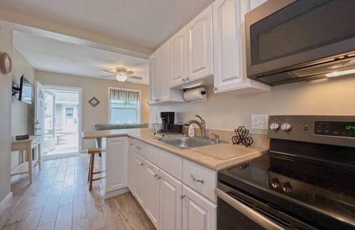 North Wildwood Cottage | Adorable Beach Retreat in the Tranquility of Residential North Wildwood!