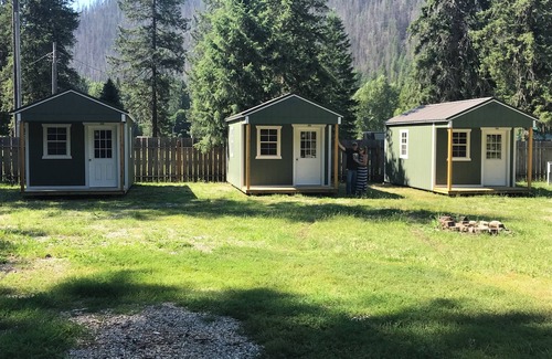 Kellogg Cabin | Adorable CDA River Cabins, Centrally Located!