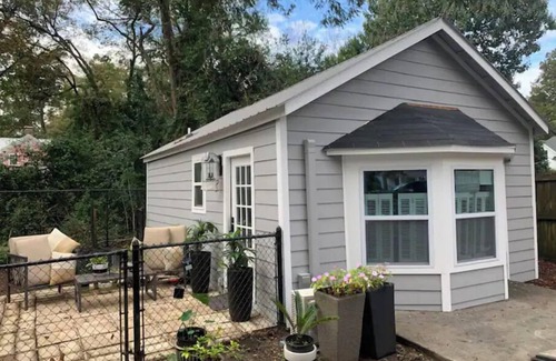 Aiken Cottage | Adorable Cottage in Downtown Aiken