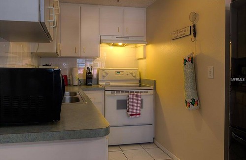 Englewood Cottage | Adorable cottages on Lemon Bay