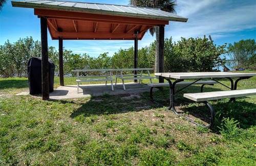 Englewood Cottage | Adorable cottages on Lemon Bay