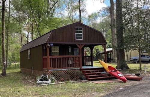 Fort White House | Adorable cozy cabin near North Florida Springs