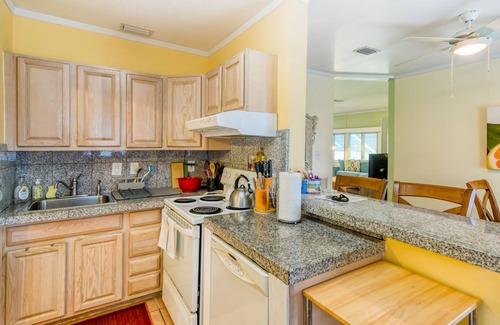 Tarpon River House | Adorable, dog-friendly home with a large yard, AC, washer/dryer, & fast WiFi