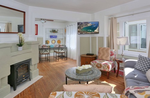 Oak Park House | Adorable Downtown Cottage, Great Gated Yard, Parking, Walk Everywhere