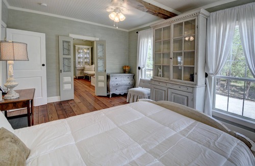 Round Top House | Adorable house - minutes to Round Top and Warrenton