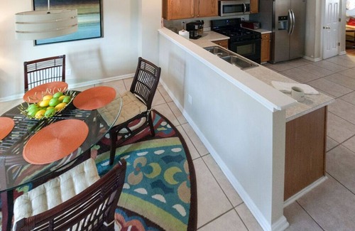 Paristown Pointe Apartment | ADORABLE -Lucky in KY Lodge, LOCATION, LOCATION, Highlands, EXPO, Downtown, NULU