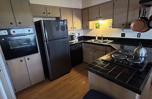 Miramonte Condo | Adorable Midtown Condo