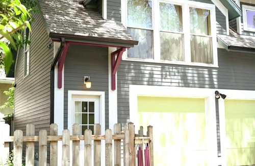 Powderhorn Apartment | Adorable newly built 1-bedroom guesthouse with Sauna
