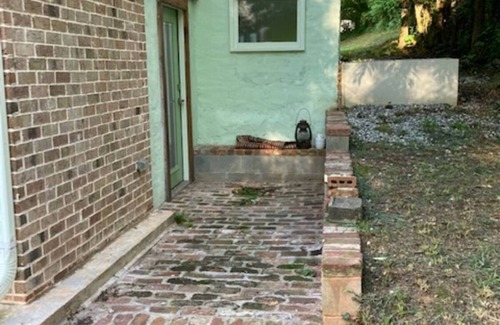 Atlanta House | Adorable one bedroom studio close to downtown Atlanta.