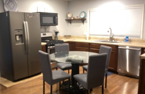 Broadview Manor Cottage | Adorable private cottage close to beaches and Port Canaveral