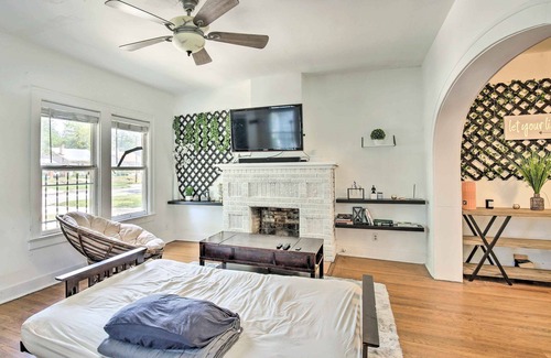 Highland Park House | Adorable San Antonio Getaway ~ 4 Mi to Dtwn!