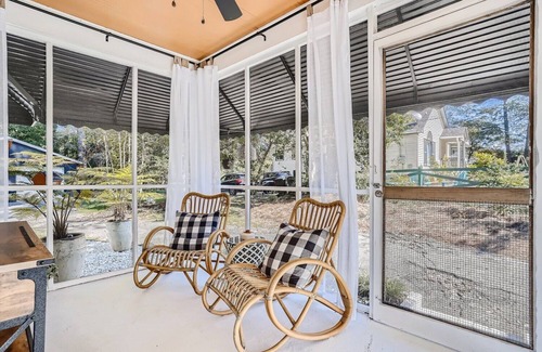 Smyrna House | Adorable Smyrna | Vinings Bungalow minutes from The Battery, Buckhead, Midtown+!