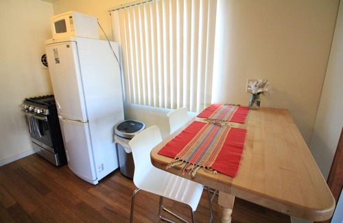 South Mission Beach Apartment | Adorable South Mission Studio-Steps to Ocean & Bay, Walk 5min To Belmont Park8