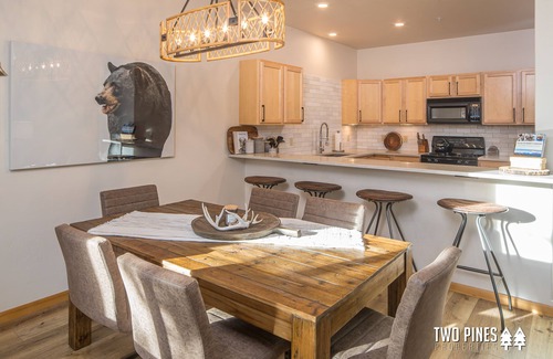 Big Sky House | Adorable Townhome! 15 Min Drive to Resort! 5 Min Walk to Town Center and Shuttle