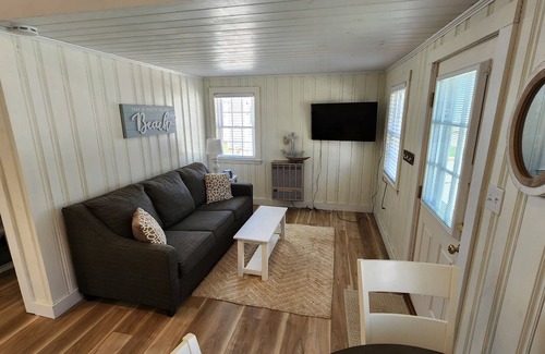 West Dennis Cottage | Adorable Unique Rental in West Dennis, MA Unit 5