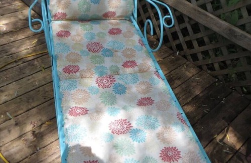 Smyrna House | Adorable vintage flamingo camper