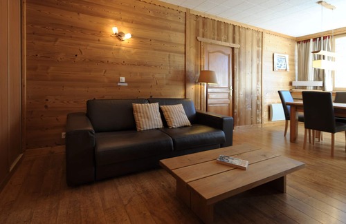 Les Menuires Apartment | ADRET Apartment - 5 people - Near the slopes - 3 Valleys