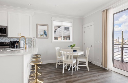 River District Apartment | Adrift @ The Cove Riverwalk Villas