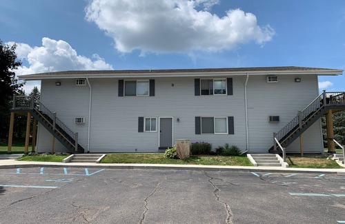 Holly Apartment | Adventure Acres- Suite B4
