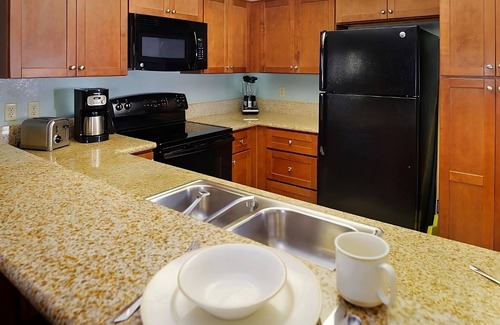 San Diego Country Estates Hotel | Adventure Awaits! Four Comfortable Units, Hiking, Golf, Near Santaya Isabel