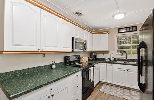 Fort McCoy House | Adventure Awaits on Canal Front Lake Kerr in Beautiful Ocala National Forest!