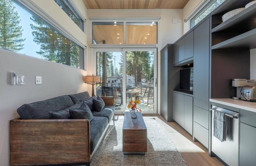 Truckee Cabin | Adventure Cabin 38 - Luxurious Adventure Cabin