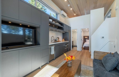 Truckee Cabin | Adventure Cabin 42 - Luxurious Adventure Cabin