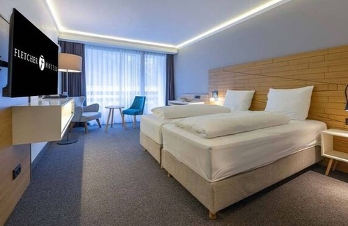 Arnsberg Hotel | Adventure Room With Indoor Swimming Pool Pets Allowed Hiking In Arnsberg Forest