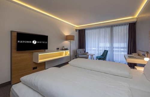 Arnsberg Hotel | Adventure Room With Indoor Swimming Pool Pets Allowed Hiking In Arnsberg Forest