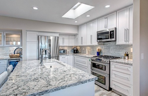Del Mar Heights Condo | Adventure the ocean view trails of Torrey Pines and take advantage of the pool and spa!- Ocean Mist