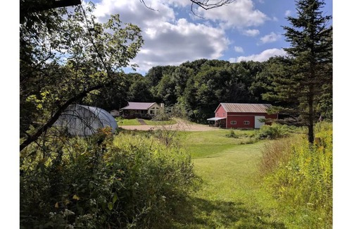 Frontenac House | Adventure Time ideally located near a state park and large lake.